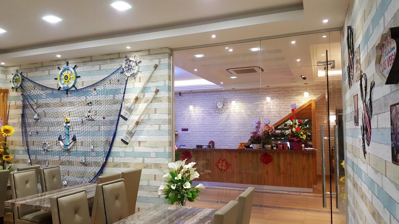 888 Boutique Hotel Batu Pahat Extérieur photo