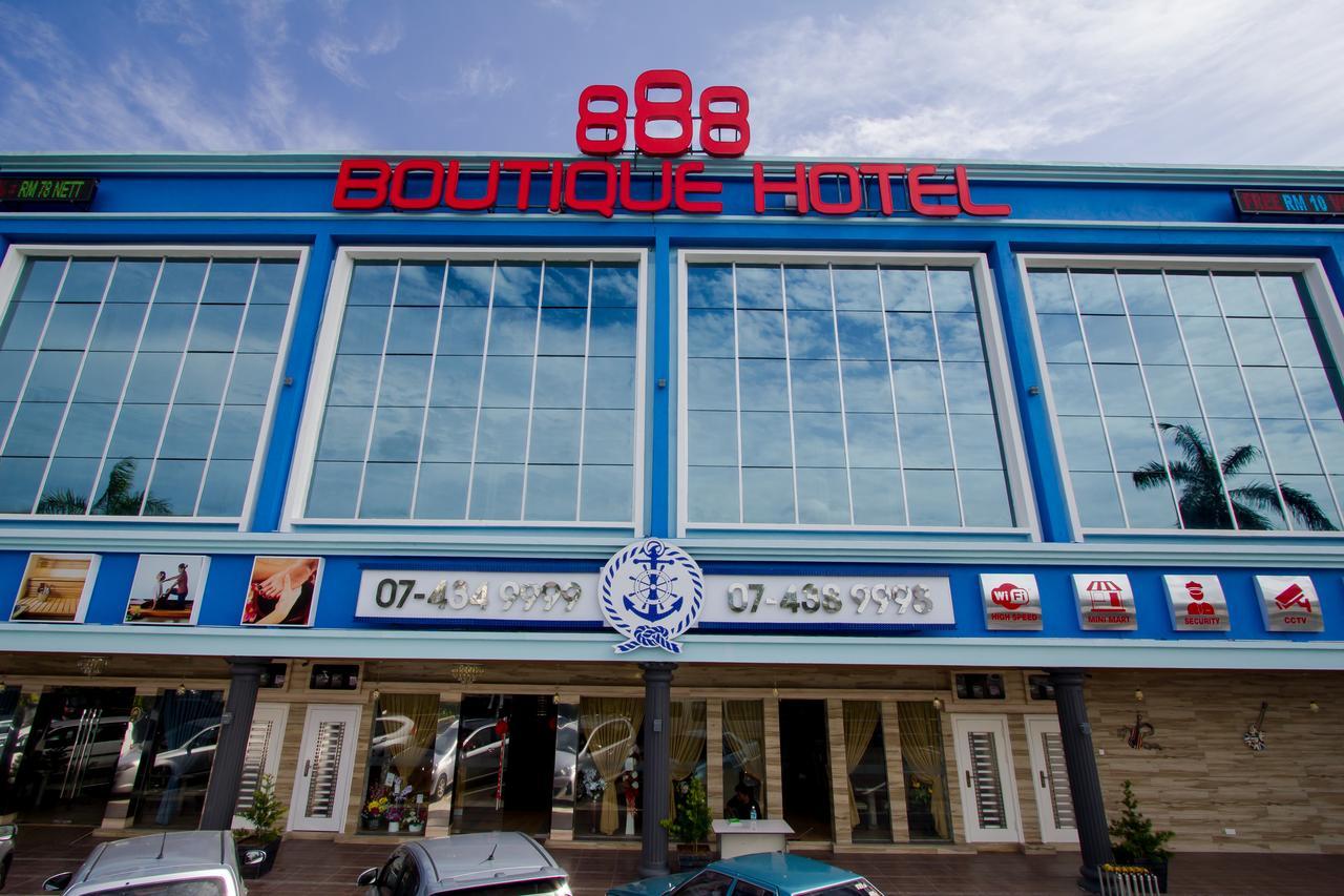 888 Boutique Hotel Batu Pahat Extérieur photo