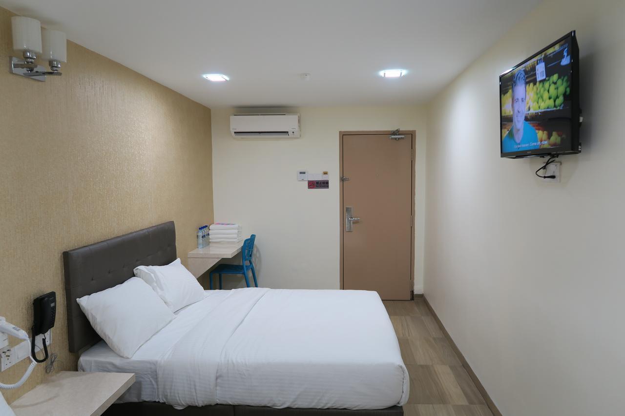 888 Boutique Hotel Batu Pahat Extérieur photo