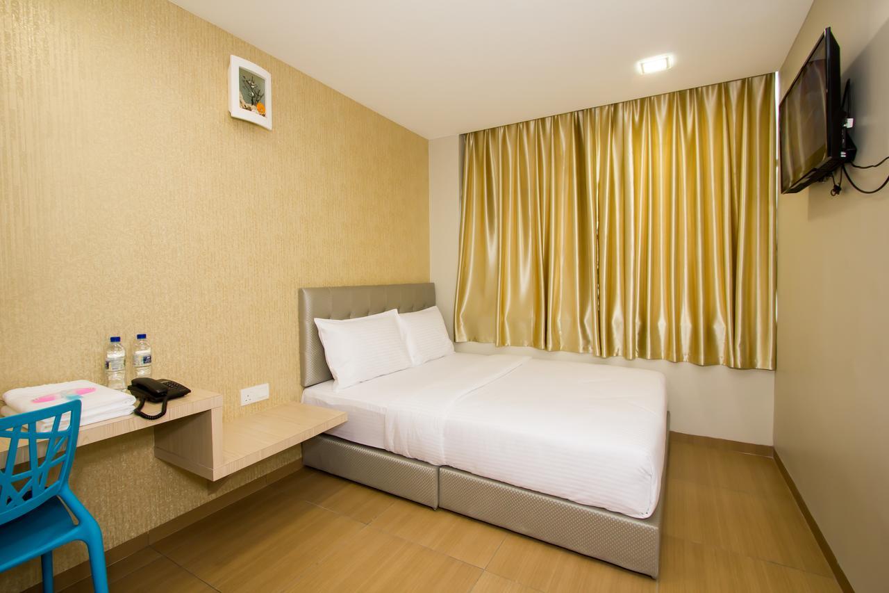888 Boutique Hotel Batu Pahat Extérieur photo